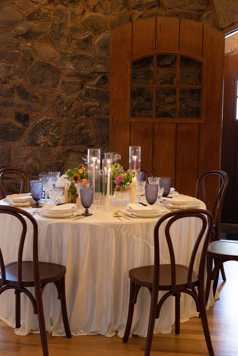 Round Banquet Table