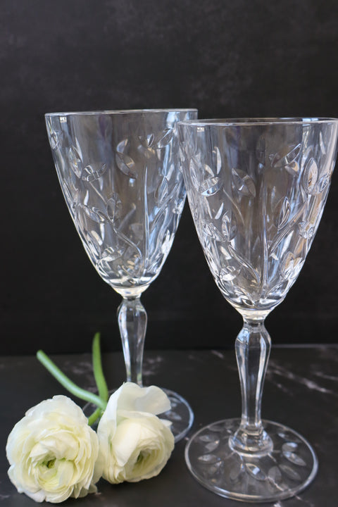 Silvery Lupine Wine Glass