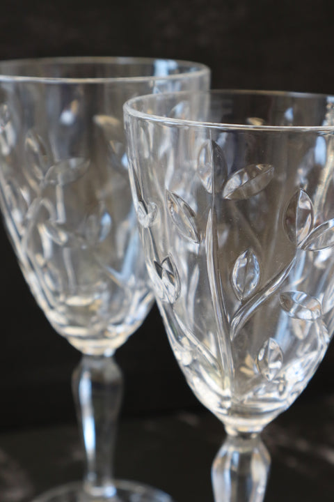 Silvery Lupine Wine Glass